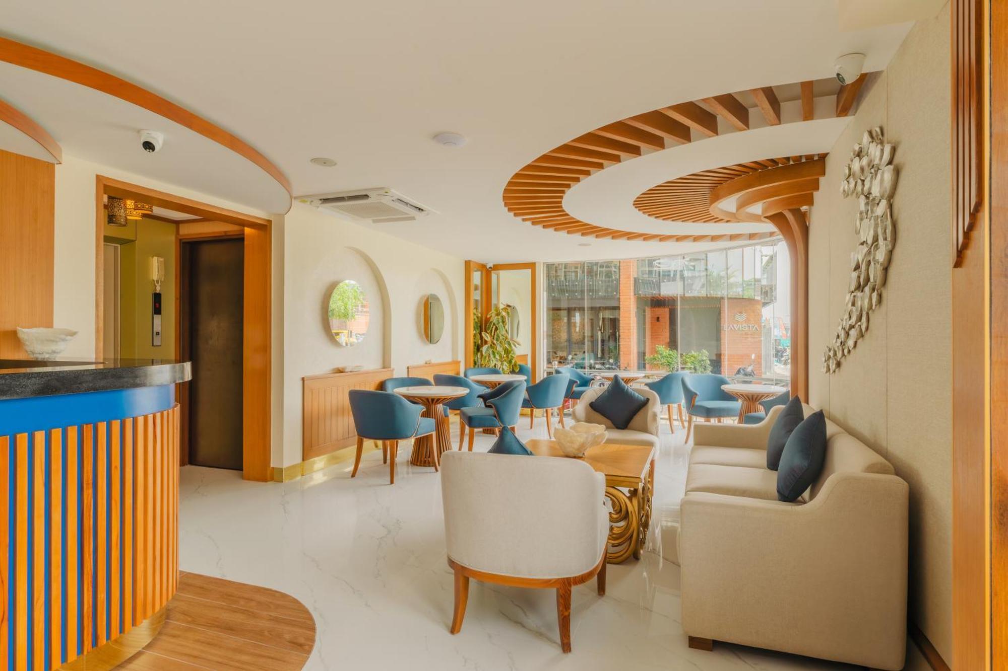 Umet Seaview Hotel With Free Airport Pick Up And Drop T&C Apply ماليه المظهر الخارجي الصورة