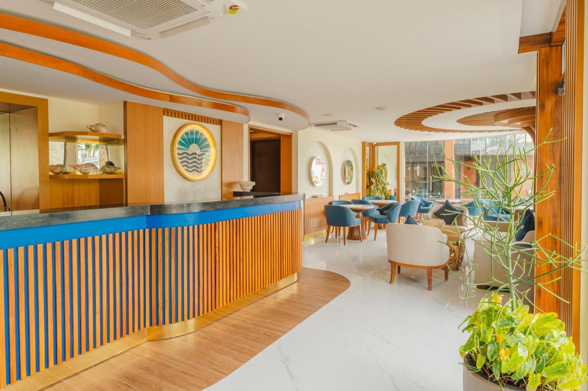 Umet Seaview Hotel With Free Airport Pick Up And Drop T&C Apply ماليه المظهر الخارجي الصورة