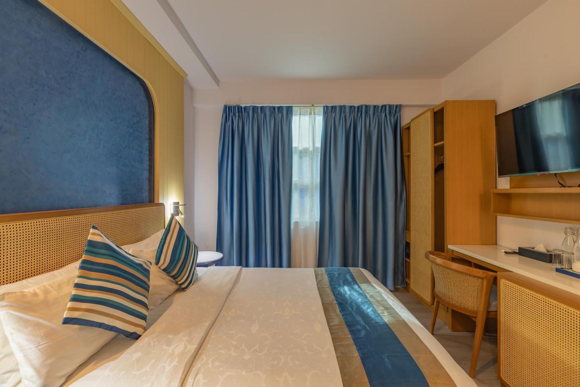 Umet Seaview Hotel With Free Airport Pick Up And Drop T&C Apply ماليه المظهر الخارجي الصورة